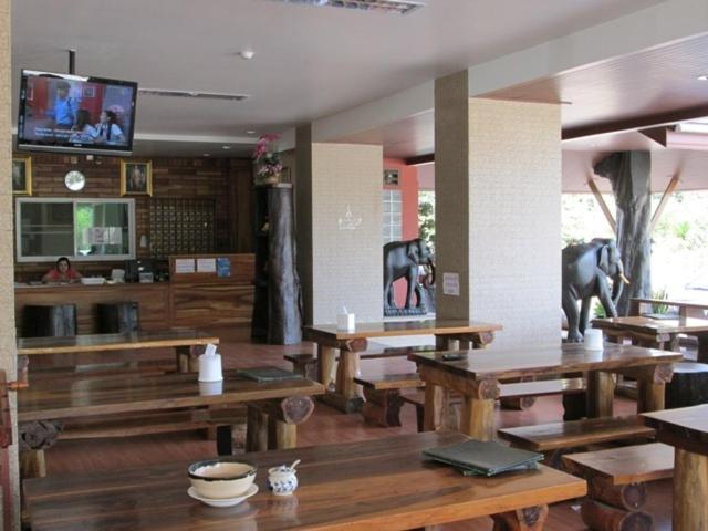 Porn 3 Hotel Khon Kaen Exterior photo